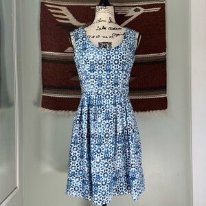 Calvin Klein Sleeveless Fit and Flare Pleated Dress in Regatta Print